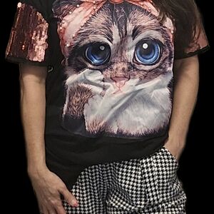 Chic Oversized Black With Pink Kitty Tee